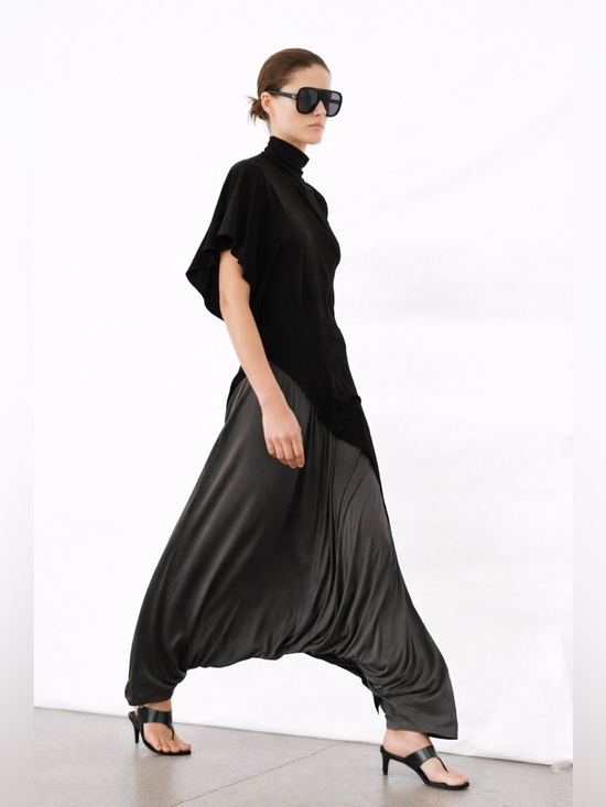 Zara Pants - NWT ZARA FLOWY PANTS
